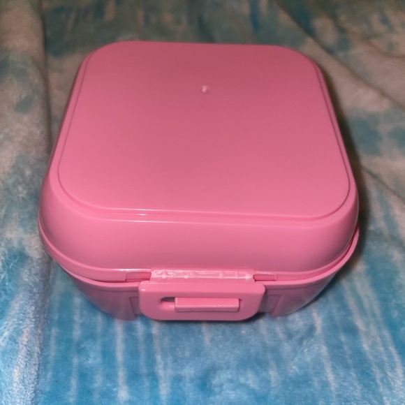 Set of 4 Makeup applicators with case NEW - Picture 5 of 5